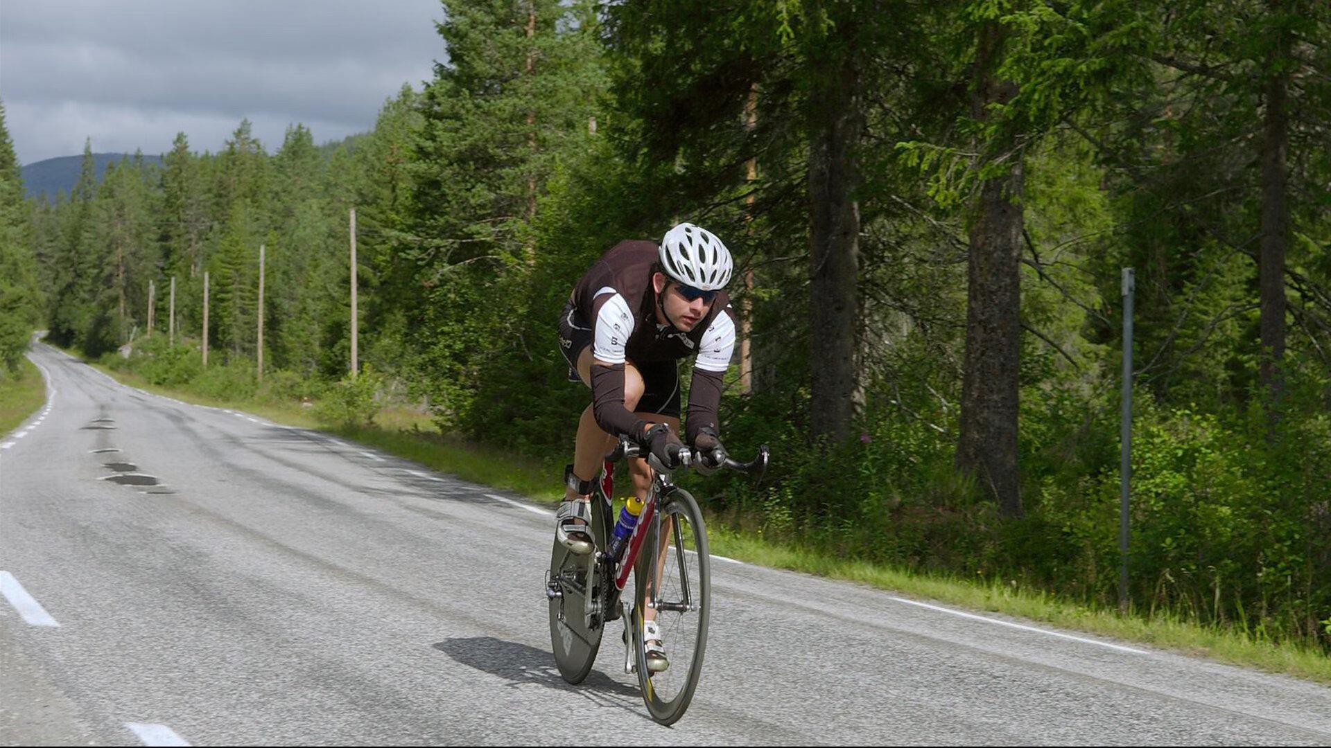 马兹拉维，左右边路皆游刃有余，攻防两端尽显全面才华